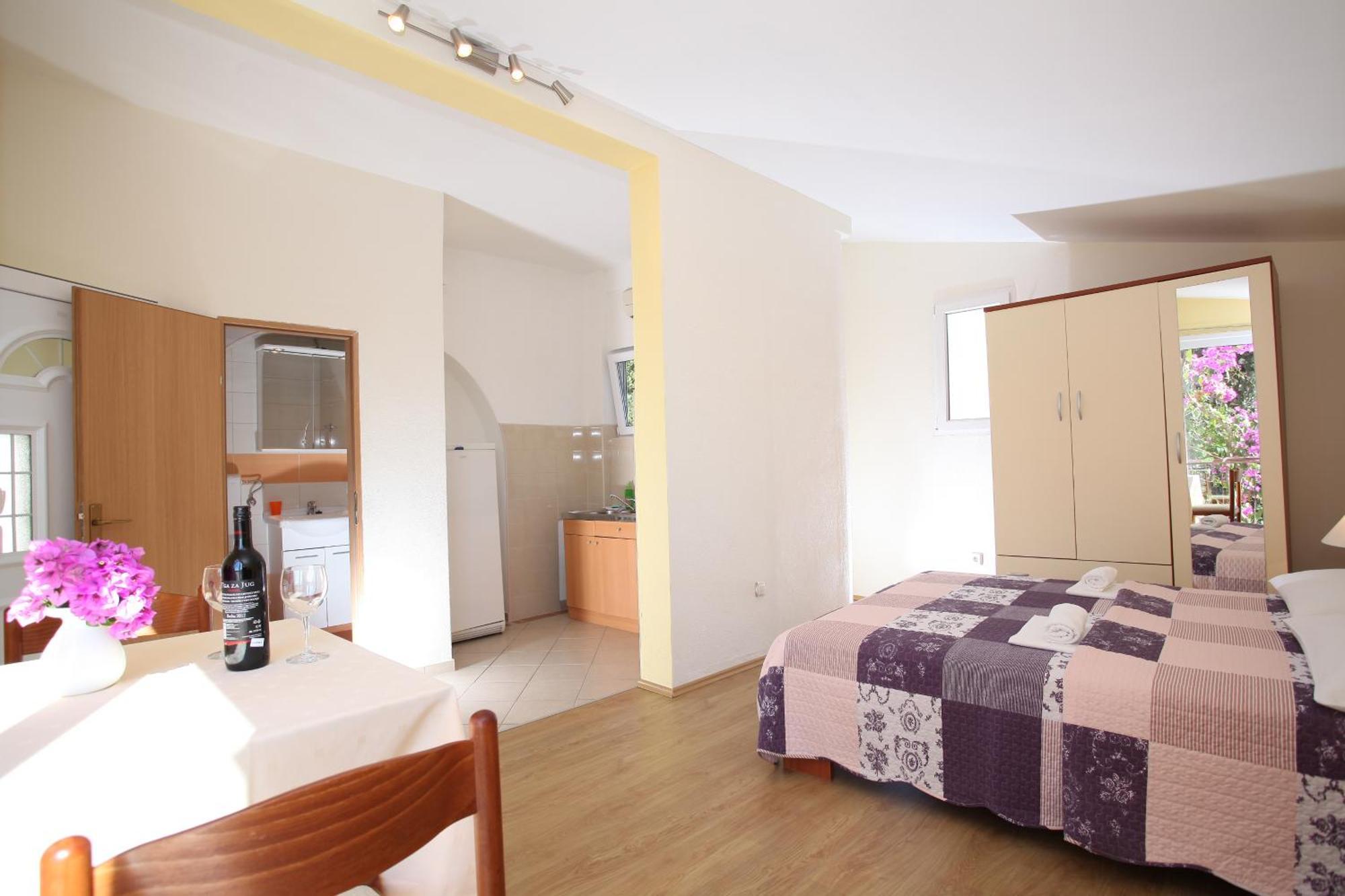 Apartments Kovacic Makarska Quarto foto