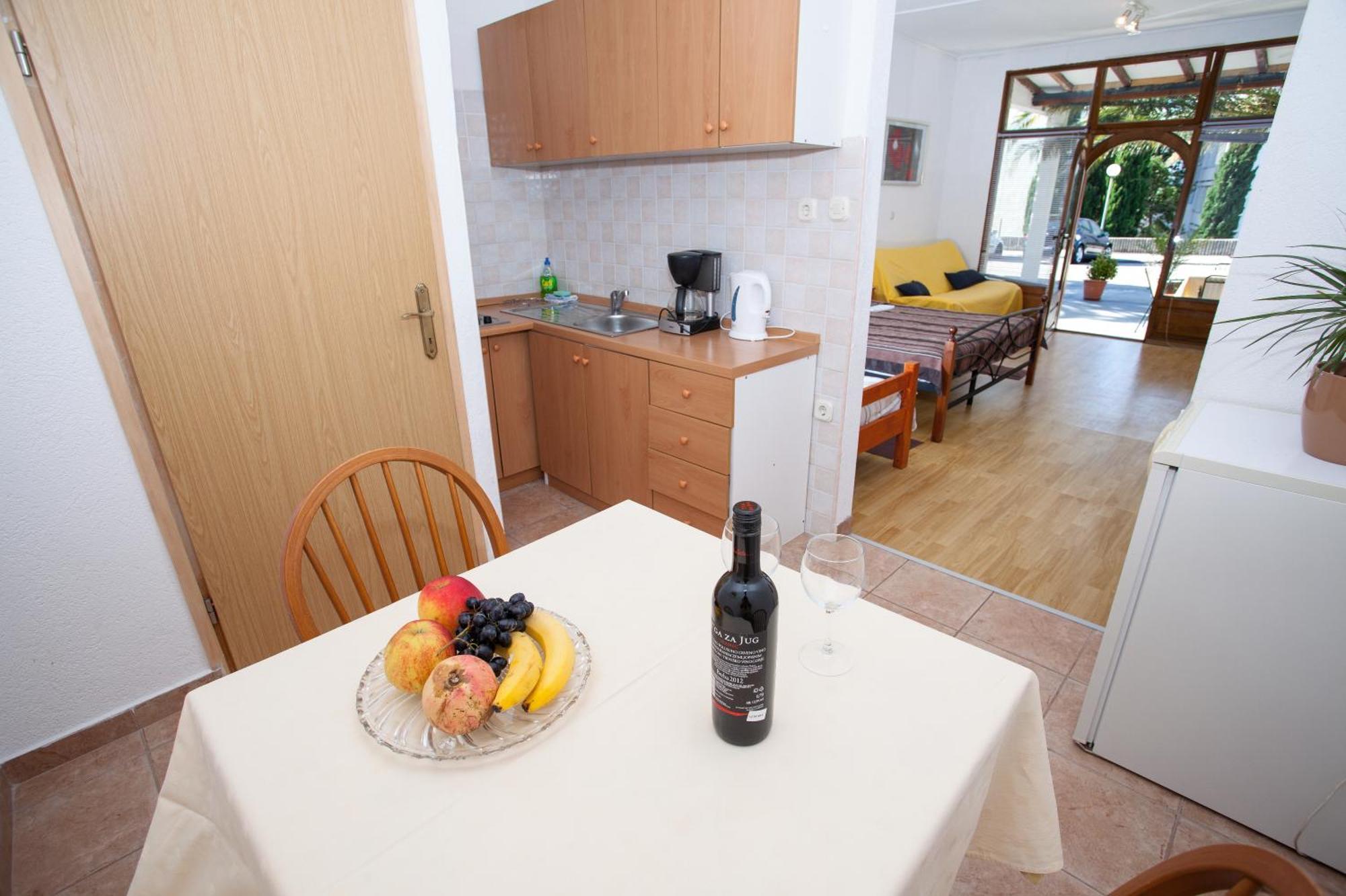 Apartments Kovacic Makarska Quarto foto